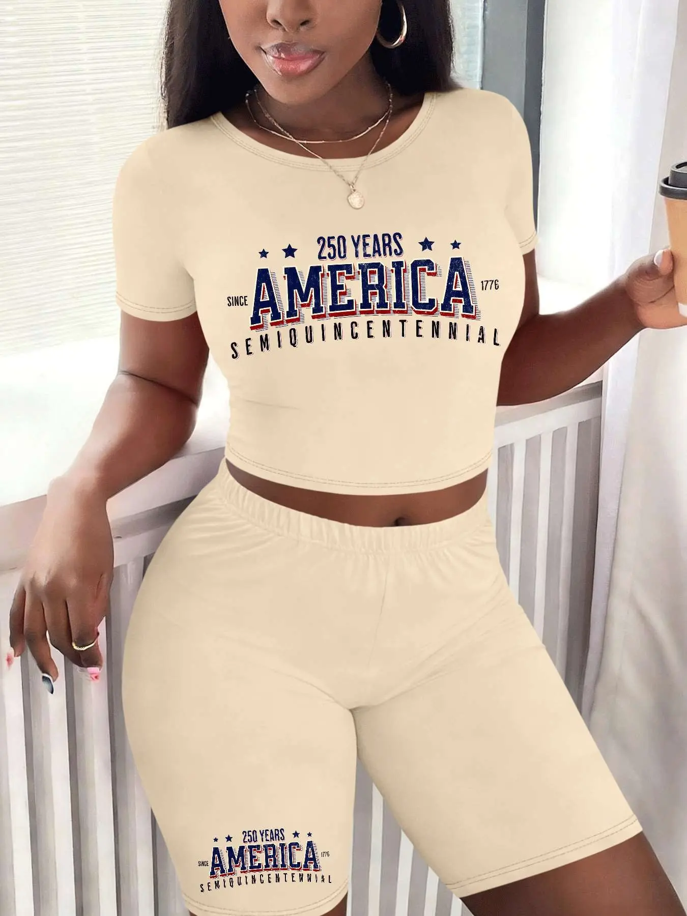 Personalized print patterns Two-Piece Set Womenswear Women's Lip Print Short Sleeve Fitted Crop Top & Skinny Jumpsuit, Casual Fashion Cozy Round Neck Tee & Jumpsuit for Daily Outdoor Wear, Ladies Clothes for Spring, Overalls Summer