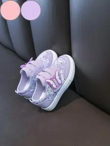 Comfortable All-Season Casual Shoes Trainer Footwear for Kids, Perfect for Outdoor Walking, Featuring Bow and Heart Details, Velcro Closure Low Top Sneakers