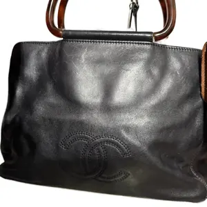 Pre-owned CHANEL lambskin leather Tote Bags Vintage Tortoise Shell Top Handle Tote Bag for Vintage Fashion Lovers