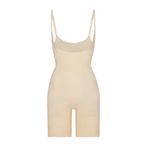 SEAMLESS SCULPT BUTT LIFTING OPEN BUST BODYSUIT | SAND