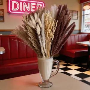 Entryway Decor: Welcoming Dried Pampas Grass Bouquet