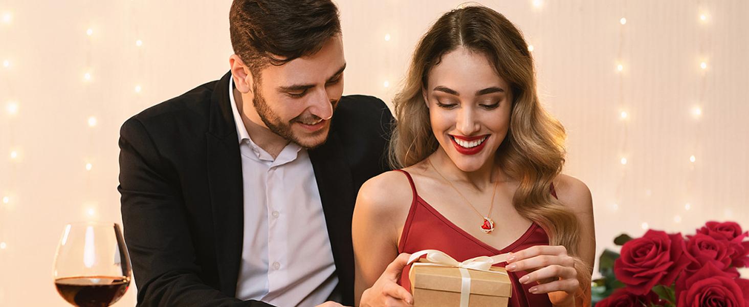 Head massager, migraine relief scalp massager to help sleep. Comes with replaceable massage head, local head massage tool, insomnia stress relief device, perfect gift for men and women on Thanksgiving, Christmas, and New Year