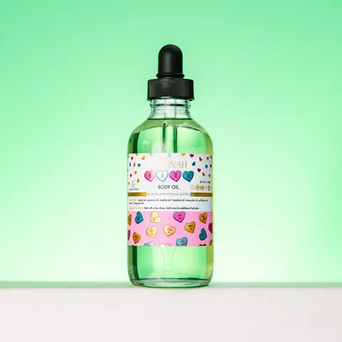 XOXO Scented Strawberry Kiwi Body Oil - Hydrating Natural Cosmetic Body Care Aroma Blend Moisturizer