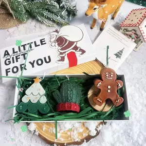 Christmas candle gift box, soy wax scented candle, including Christmas tree, gingerbread man, mittens, snowman, snowflakes, Christmas party decoration, home table holiday decoration, Christmas gift, Themed Gift Box