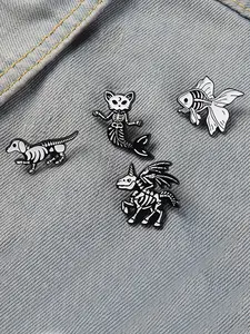 Dinosaur Skull Lapel Pin, Cartoon Animal Skeleton Brooch, Fashion Jewelry Gift for Men with Cat Dog Badge for Backpack Denim Hat, Halloween Ornaments, Men Accessories, Emblem Badge Decoration, Brooch Pins