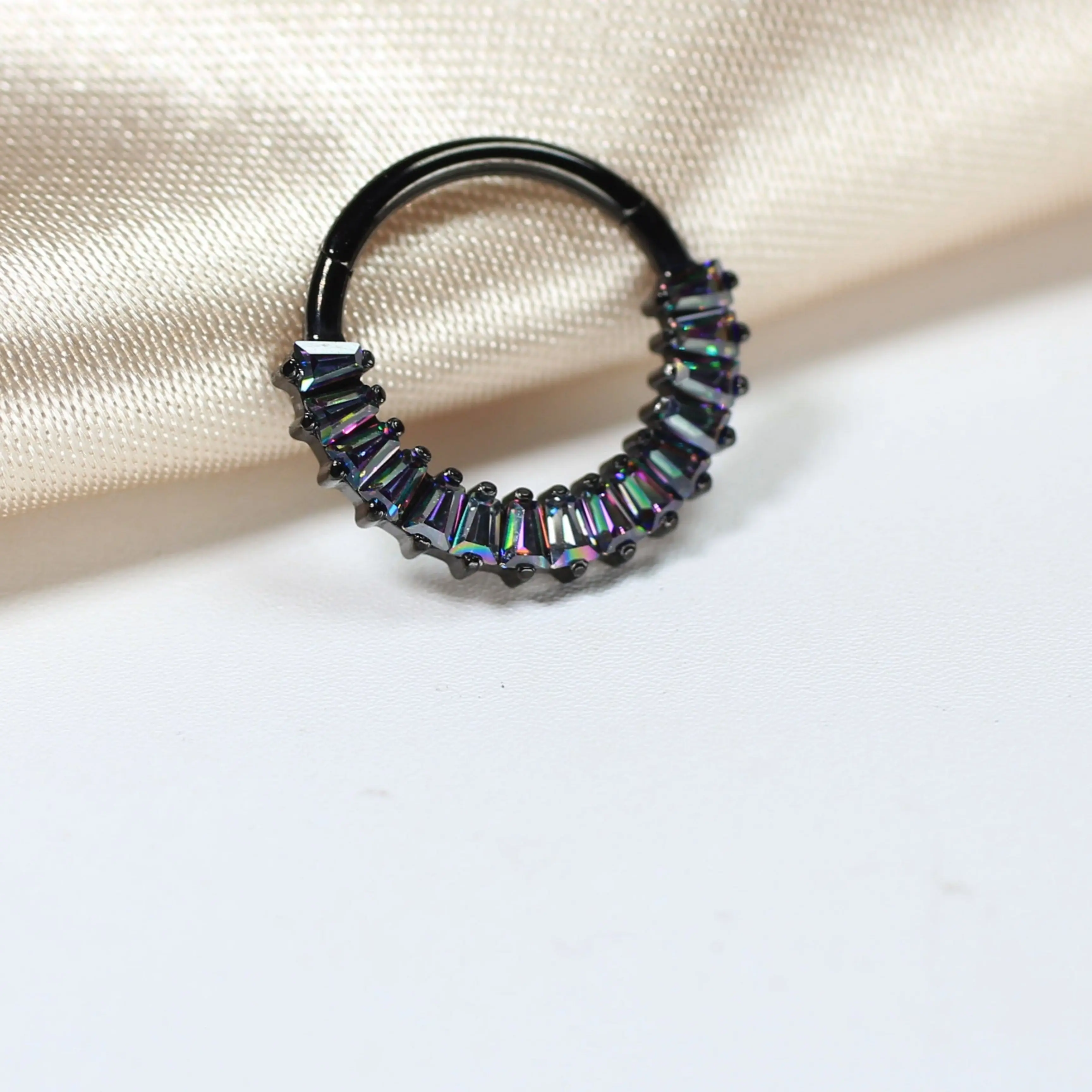 Black Vitrail Titanium Septum Clicker Ring, Simple Lightweight Wear Body Jewelry Set, 2026 Body Jewelry Supply, Nose Ring