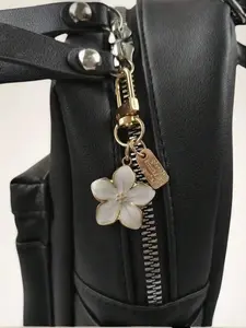 Korean Style Flower Keychain Pendant, Elegant Bag Charm Gift for Women, Stylish Accessory for Daily Use, Perfect Present for Her
