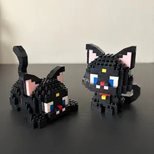 Adorable Blue-Eyed Cat Desktop Ornament Set, Micro-Particle Building Block Decorative Piece, Cute Cartoon Kitten Desk Decoration
