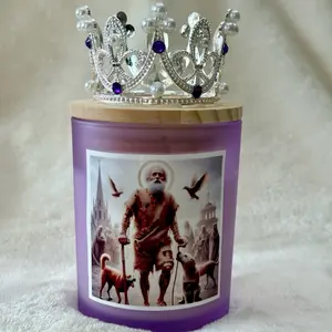 Babalu Aye Candle with Royal Tiara Design and Purple Theme Featuring a Unique Image