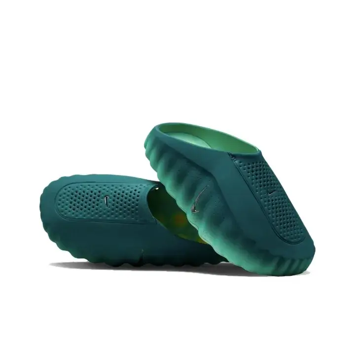 Turquoise Gradient Wavy Thick-soled Perforated Slides, Flexible Pressure-relief Breathable Slip-resistant Footwear, Forest-style Casual Slippers for Indoor Rest & Outdoor Trips