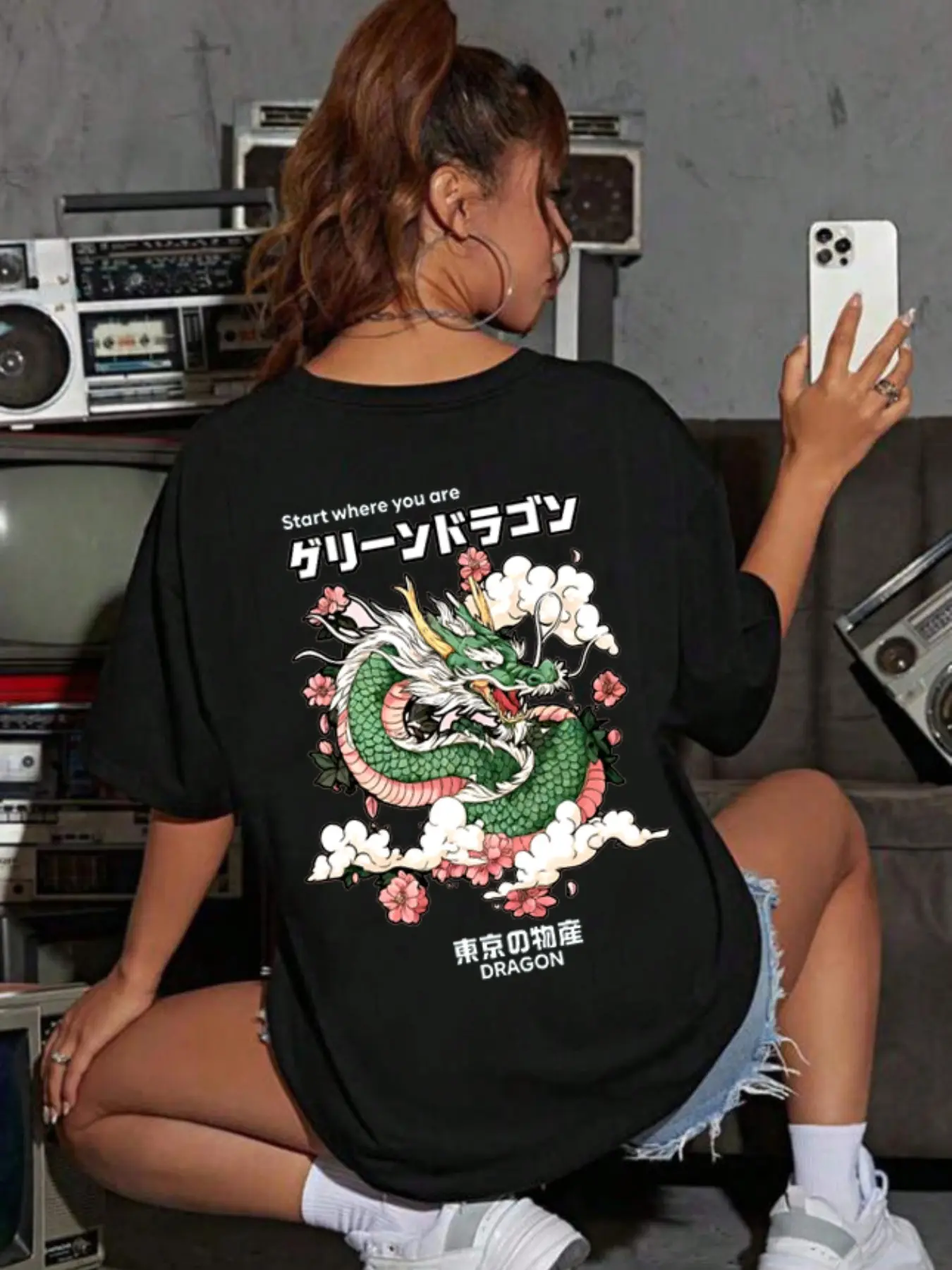 Loose-Fitting Casual Vintage T-Shirt with Sakura Dragon Design, Soft Breathable Fabric for Teens, Perfect for Daily Outings and Sports
