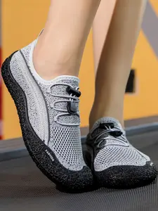 The casual socks, shoes, Lightweight swim shoes are comfortable for water wading, breathable, quick drying, soft, non slip, and suitable for summer beach use. They are suitable for outdoor hiking, running, yoga, Water Aqua Shoes