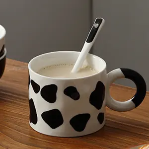 4-Pack Modern Housewife Magic Animal Mugs, 420ML Ceramic Couple Cups, Office Breakfast Cups, Creative Home Use, Milk & Breakfast Cups