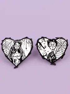 2pcs/set Horror Movie Skull Lover Enamel Brooches, Vintage Gothic Zinc Alloy Pins, Perfect for Bags, Clothing, Hats, Halloween Party Gifts