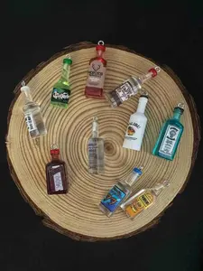 Ten-Piece Realistic Wine Bottle Pendants, Mini Acrylic Beer Bottles Keychains, Fashion Hanging Decorations, Office Gift, Holiday Present, Cute Keychain