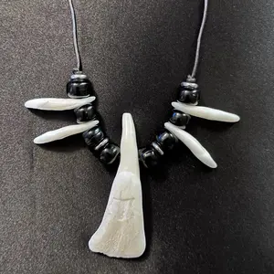 Vetiver Artist Life Tiki Animal Teeth Jewelry, Handmade Beaded Buffalo Coyote Teeth Bone Necklace for Halloween and Gothic Parties