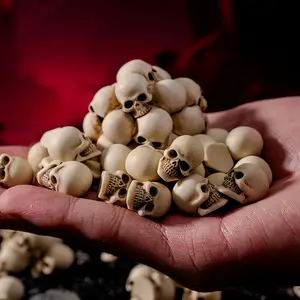 30pcs Mini Skull Decoration, Skull Statues, Garden Sculptures Statues, Halloween Theme Resin Skull Decoration, Garden Accessories Flower Pot Decoration Ground Skull, Holiday Dining Tables, Party Tables Vase Fillers, Easter Decoration Small Gif