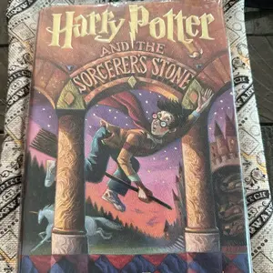 Harry Potter and the Sorcerer's Stone - J.K. Rowling - Edition Type - Version 1 - Hardcover