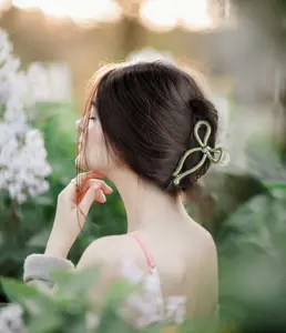 Crush Very Demure Bow Hair Clip