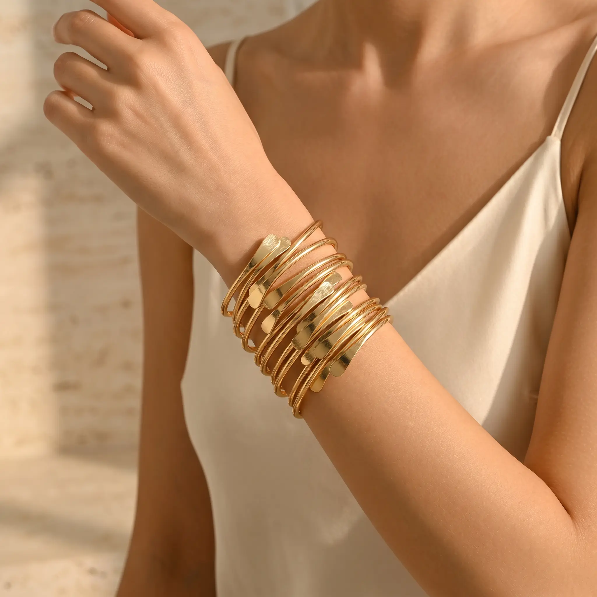 5/10 Pcs Women's Punk Layered Bracelet Set, Open Cuff Bangles, Trendy Stackable Bangle Pack, Irregular Twisted Flat Design, Zinc Alloy Fashion Jewelry, Ideal Gift for All Seasons-MM3