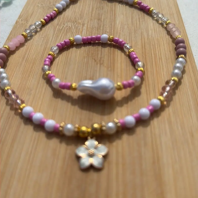 Handmade necklace and bracelet set