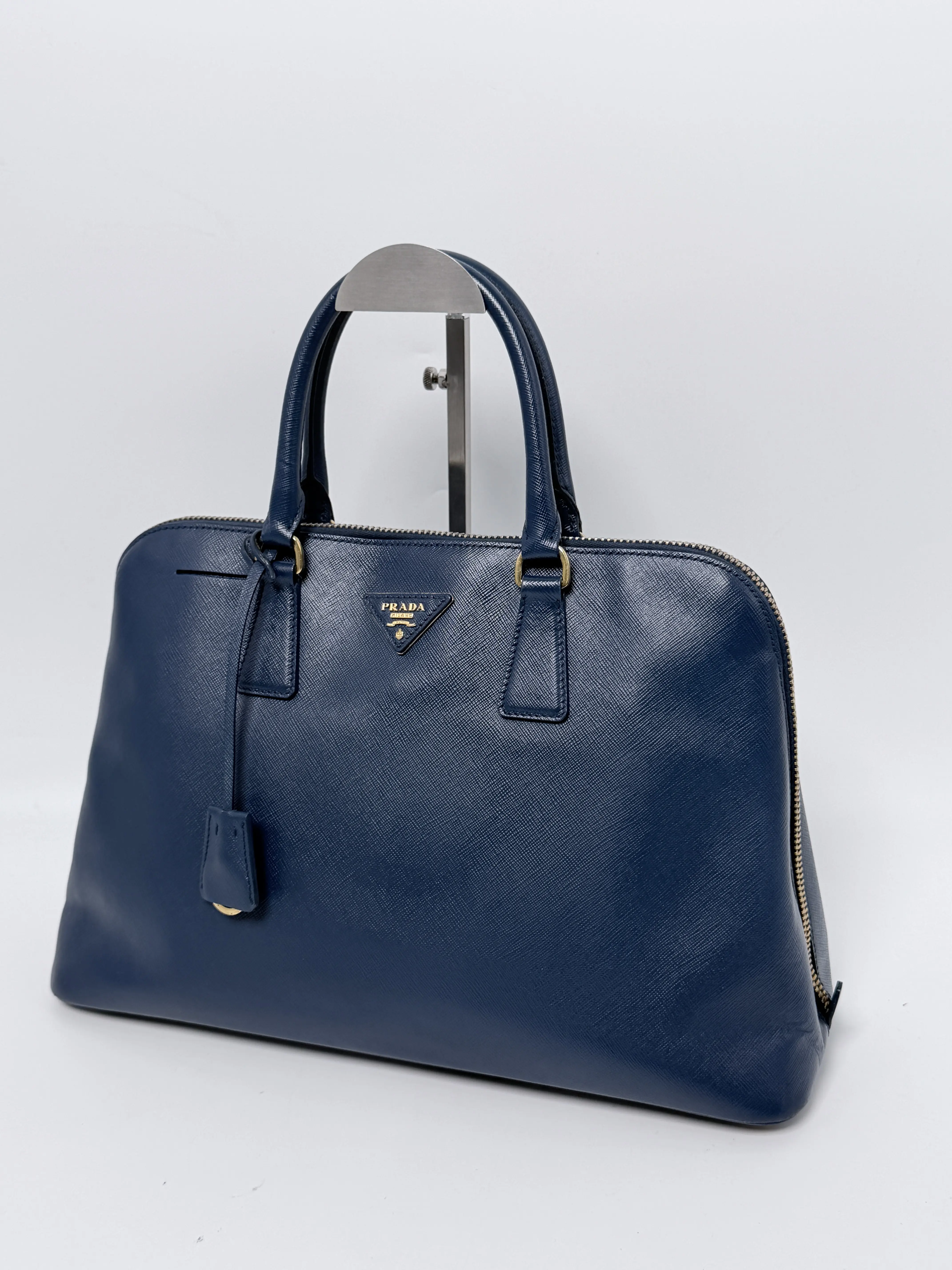 Pre-owned PRADA Leather Shoulder Bags Saffiano Lux Large Promenade Satchel Bag Blue Handle Handbag JE518PD