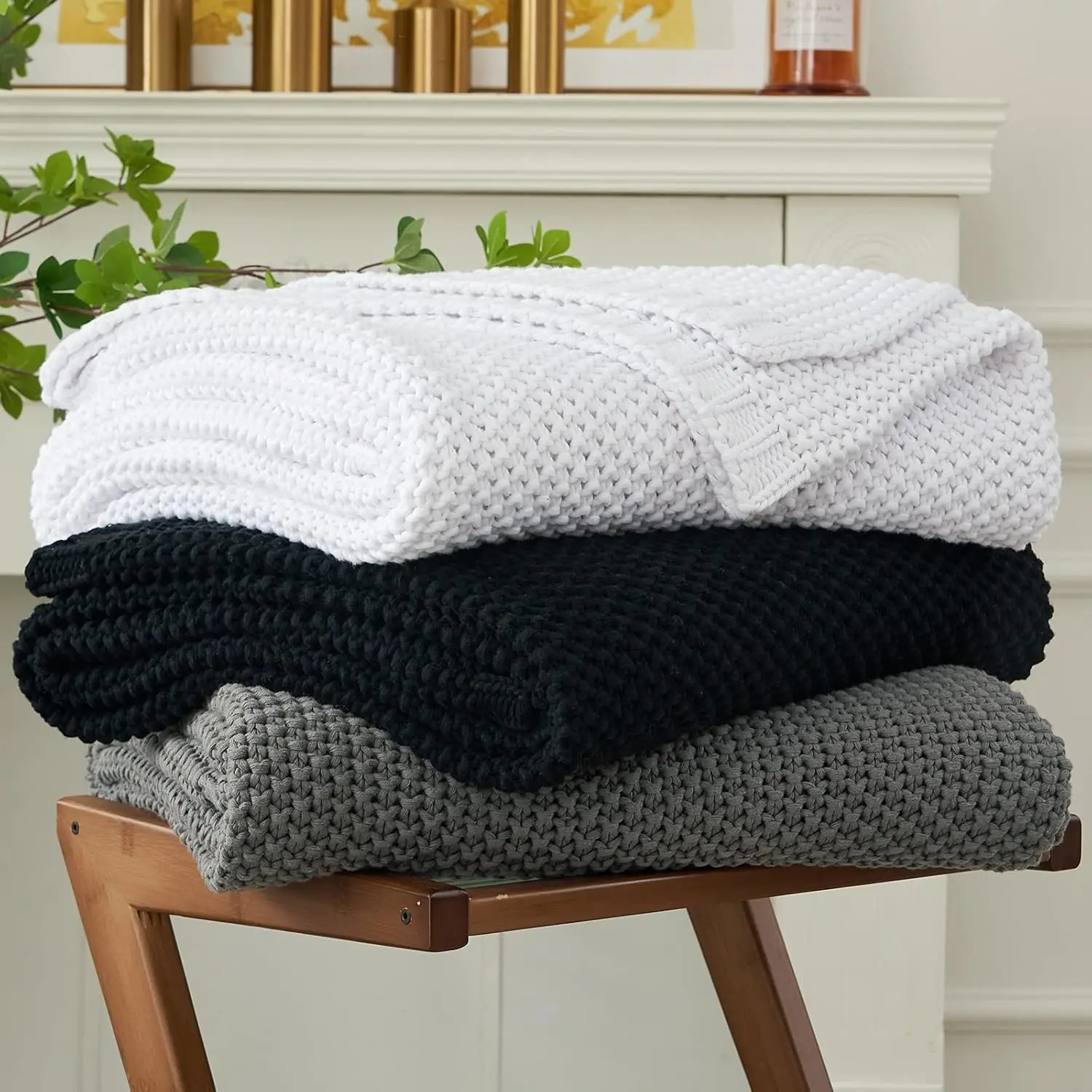 Chunky  Knit Throw Blanket Lightweight Black   Cotton Blanket for Sofa Couch Bed  , Rustic Shabby Chic Modern Farmhouse, 60 x 80 Give  Bag