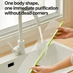 Kitchen Suction Cup Water Barrier Board, Raised Splash Guard, Splatter Guard, Universal Sink Countertop Hand Wash Basin Protector, Easy Install, Durable Design