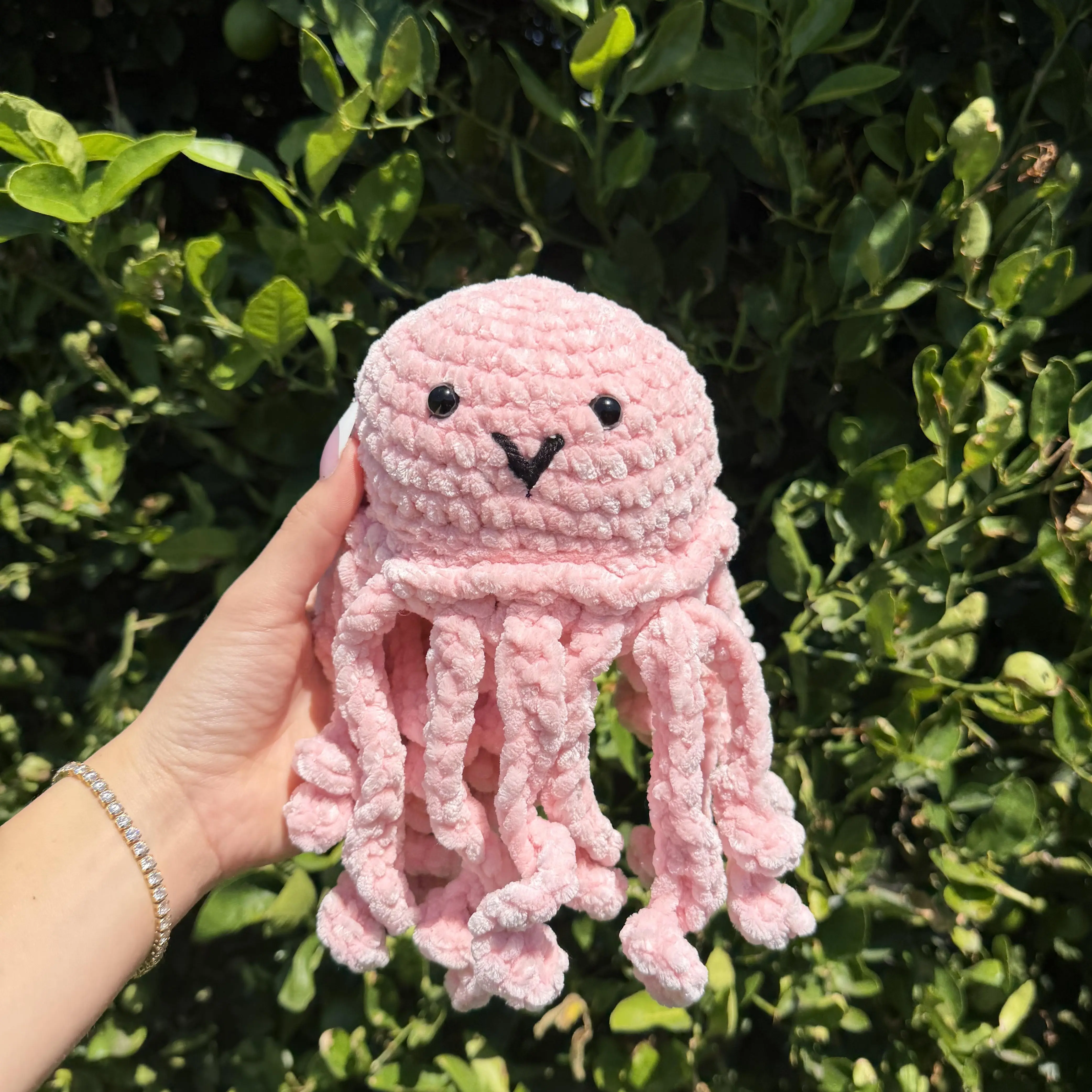 Crochet Jellyfish Plushie - Adorable Handmade Craft with Soft Material and Cute Design, Perfect for Decor or Gift
