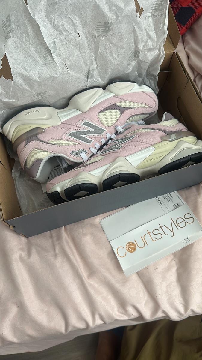 Item: 6.5Y / 8 Women's