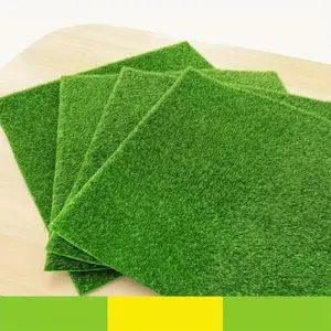 2 Pieces of Artificial Grass Turf with Realistic Moss, DIY Mini Landscape Decoration, Durable Low Maintenance Accessories for Indoor and Outdoor Use