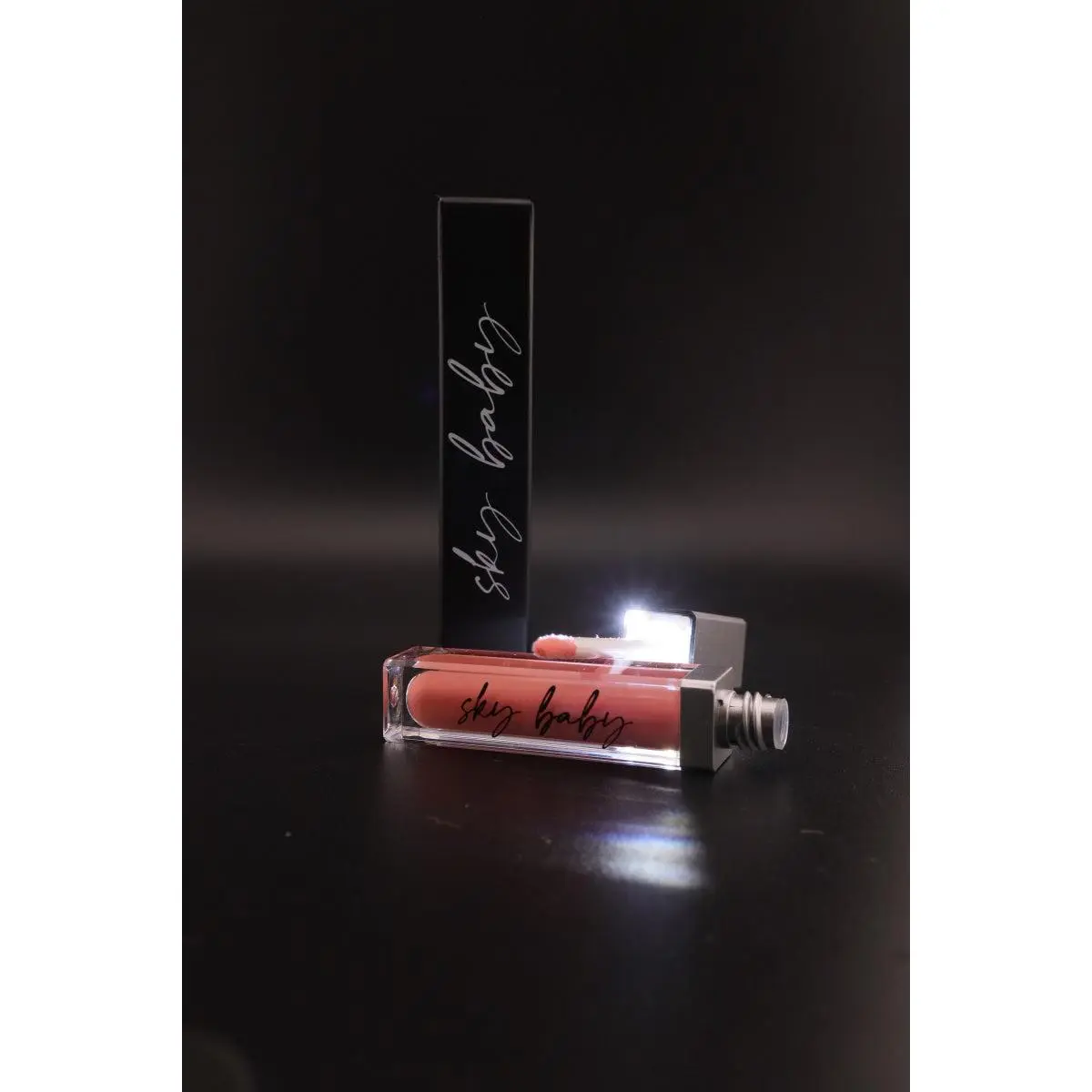 Peach Me LED Lipgloss - Peach Gloss Full Lip Dreamy Look, Cruelty-Free, Vegan, Gluten Free - Makeup, Lipstick led light