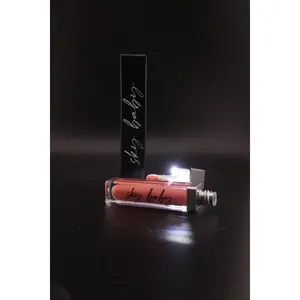 Peach Me LED Lipgloss - Peach Gloss Full Lip Dreamy Look, Cruelty-Free, Vegan, Gluten Free - Makeup, Lipstick led light