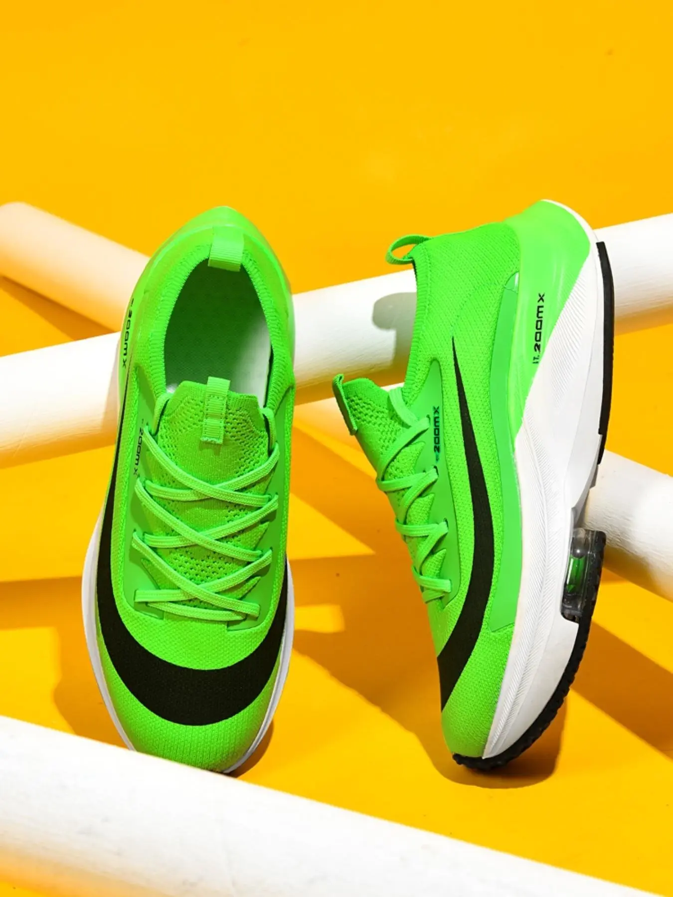 Men's Large Size Letter & Stripe Print Running Shoes, Breathable Comfort, Air Sole, Anti-Slip, Ultra-Light, All Seasons Sporty Sneakers