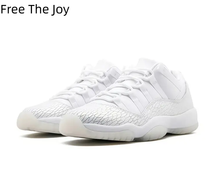 Lightweight White Low Cut Athletic Trainers Men Women Cushion Transparent Sole Crack Texture Surface Training Walking Sneakers