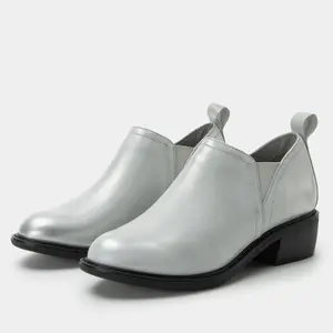 Merle Silver White Boot