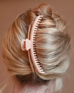 Charm pink Mega Hold