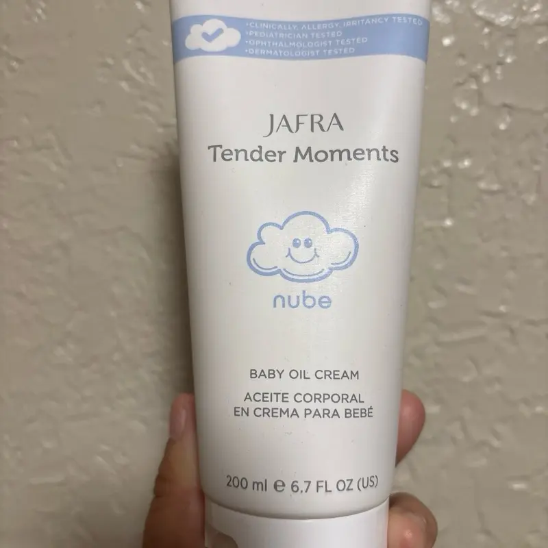 Nube aceite corporal en crema para bb