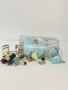 Universal Offerings Natural Stone Decor & Wearables - 1