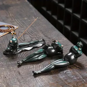 Creative Frog Design Incense Holder, 1 Count Handmade Ceramic Incense Stick Holder, Aromatherapy Home Decor Ornament for Living Room Bedroom Office, Scented
