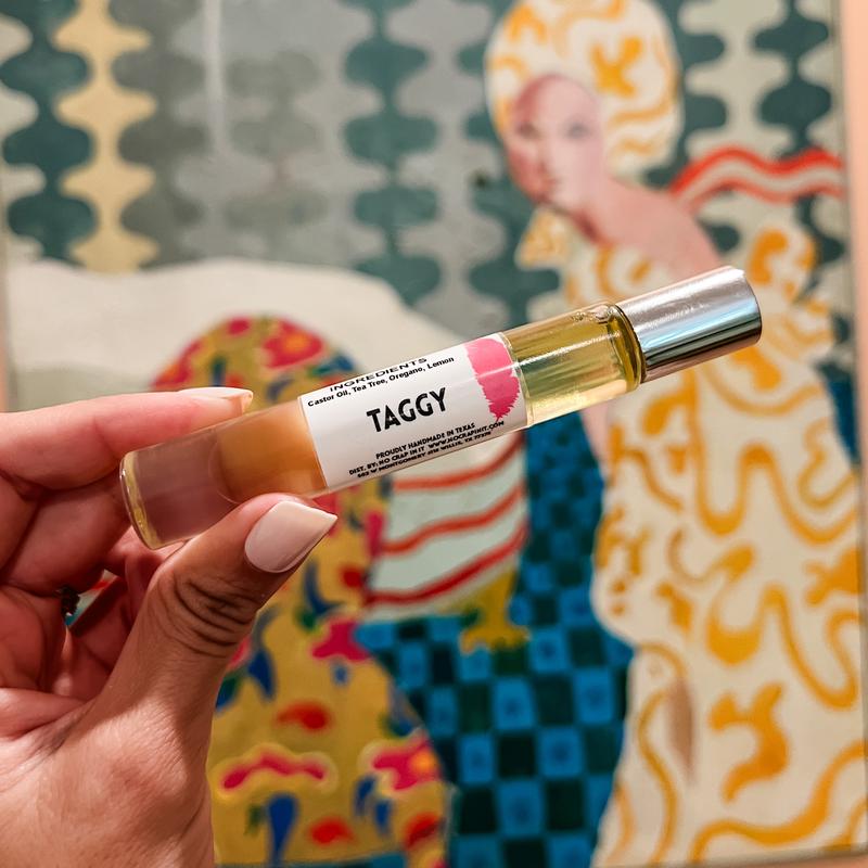 Taggy Roller for Skin Tags - No Crap In It - Gentle Solution for Skin Tags with Castor Oil and Tea Tree - 10mL