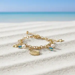 Brazalete #828 con colgantes de verano Gold plated
