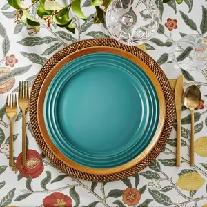 Le Creuset Vancouver Salad Plates Set of 4 Non-BPA Free Durable Stoneware Classic Design for Everyday Use and Special Occasions