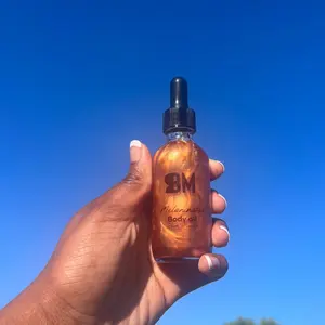 Natural Shimmer Body Oil | Peach Vanilla Scent | Beautifully Mi