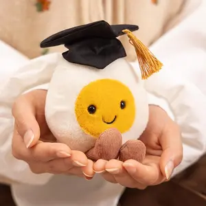 Cute Boiled Egg with Doctor Hat Plush Toy, Stuffed Animals, Cartoon Graduation Hat Egg Plush Doll, Graduation Gift Memorial for Classmates and Friends, Soothing Soft Stuffed Doll