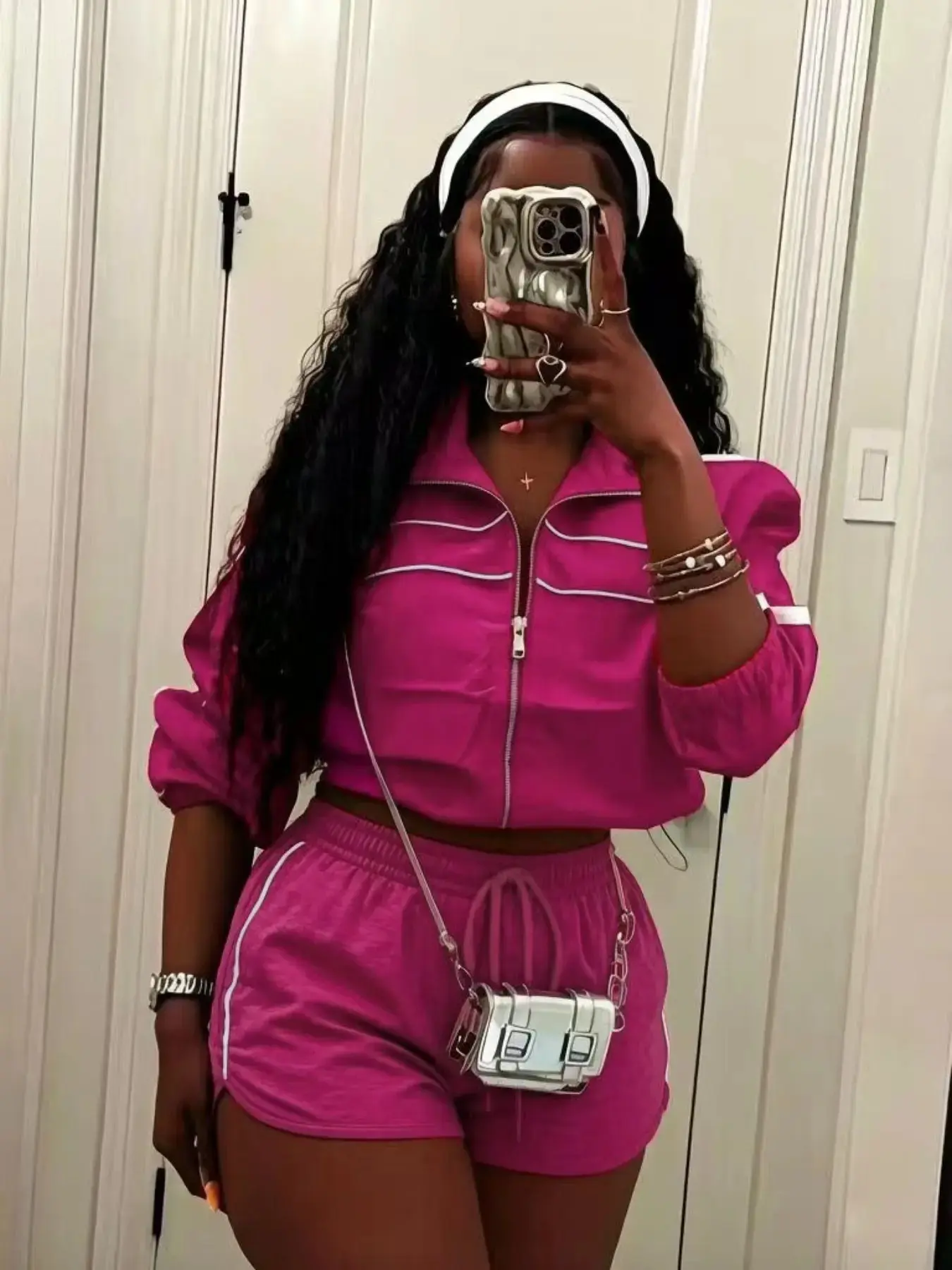 Women's Sporty Stand Collar Zipper Long Sleeve Crop Top with Drawstring Hem, Colorblock Windproof Two Piece Tracksuit Shorts Set
