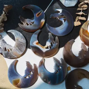【Moon And Wolf】Natural Crystal Agate Carving