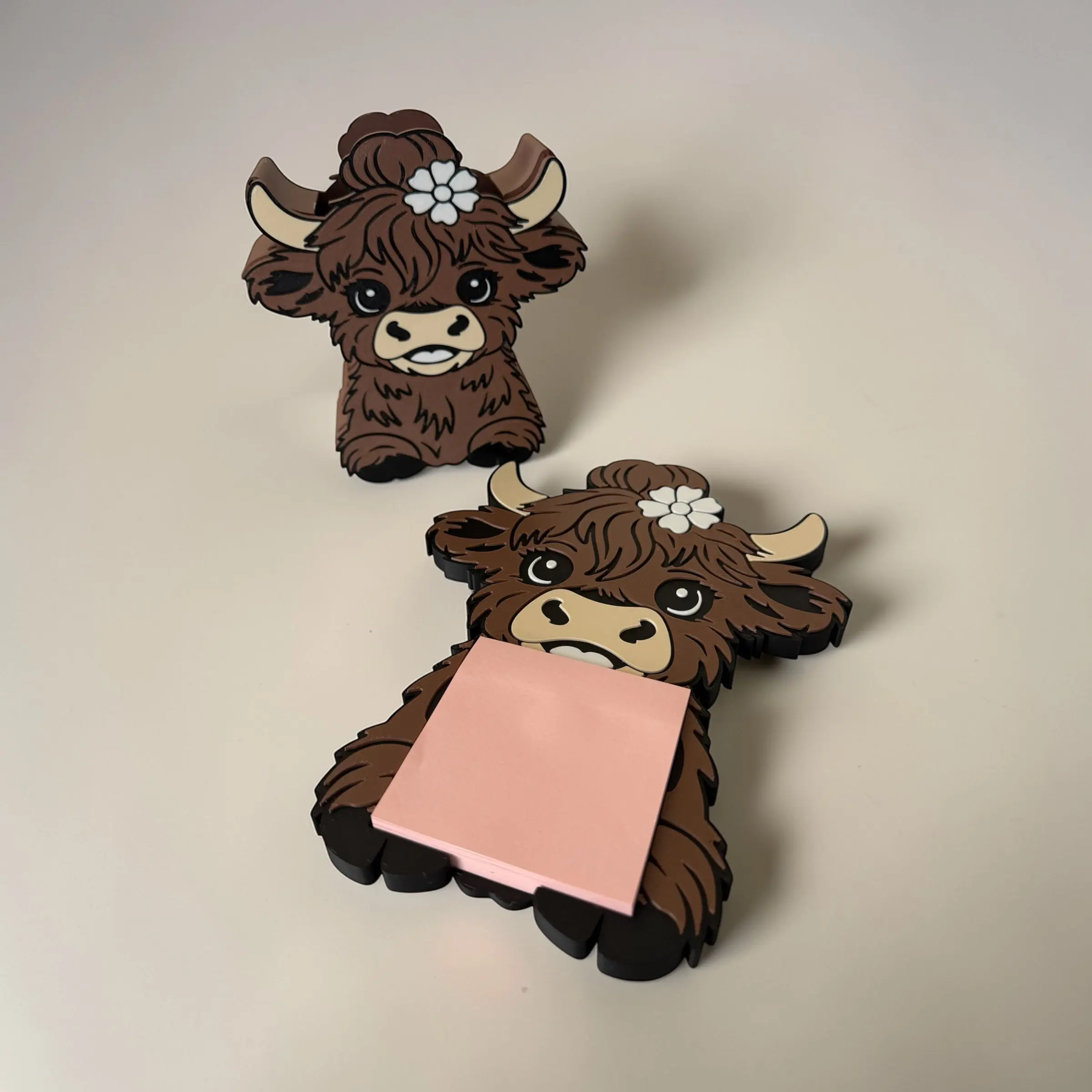 3D Highland Cow Desk Organizer – Pen Holder & Sticky Note Set