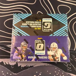 2025 Optic Football Retail Box