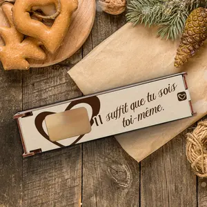 1pc/wooden chocolate gift box, you can be yourself. French theme, perfect as a holiday/birthday gift for relatives/friends/lovers on Thanksgiving/Christmas/New Year/Valentine's Day/Father's Day/Mother's Day.